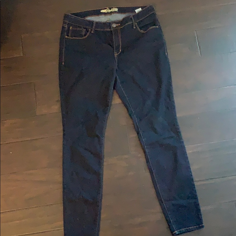 Old Navy size 14 rockstar jeans dark wash